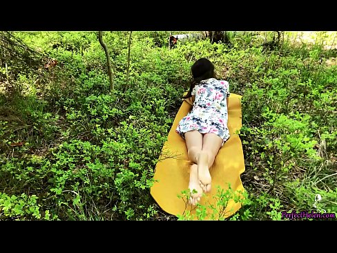 ❤️ Tinderの見知らぬ男が私のプッシーをオナニーし、森の中で情熱的にファックする ❤ at us ❌️