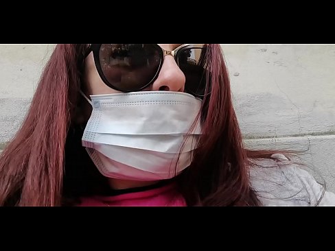 ❤️ ニコレッタは隣人に復讐し、彼のガレージでおしっこをする(特別Covid19イタリア検疫所) ❤ at us ❌️