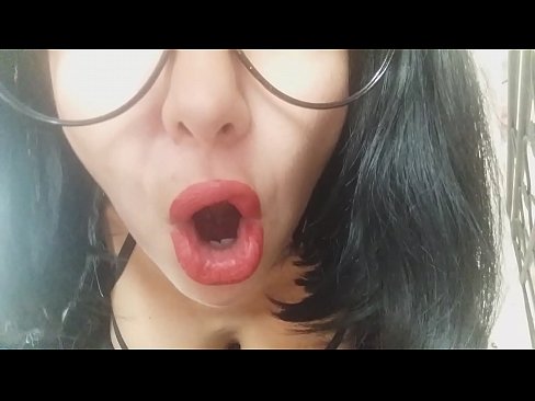 ❤️ ハニー、義理の母が今日は学校に行かせてくれないの...。って、そんなことあるわけないだろ...。 ❤ at us ❌️
